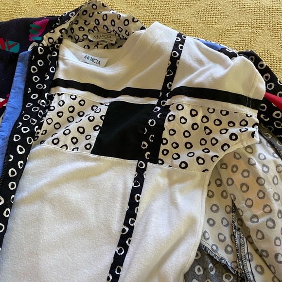 Fun jacket with matching T-shirt short sleeve top. Cotton & polyester - Picture 2 of 4